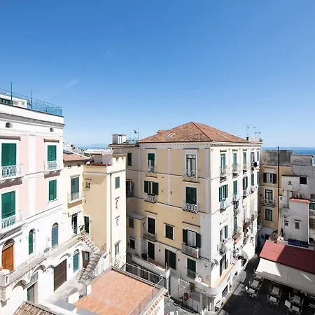 Amalfi Old Square Room & Apartments , 73 Steps From The Street-2